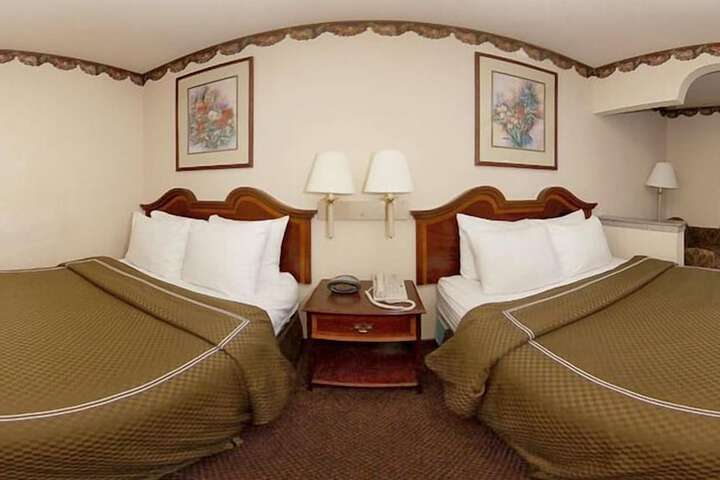 Room 7 of 39