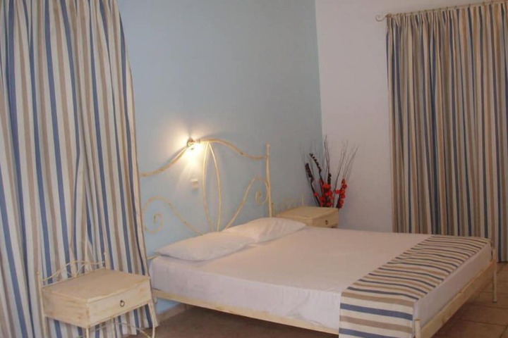 Room 9 of 23