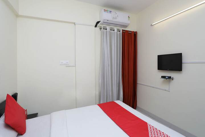 Room 15 of 19
