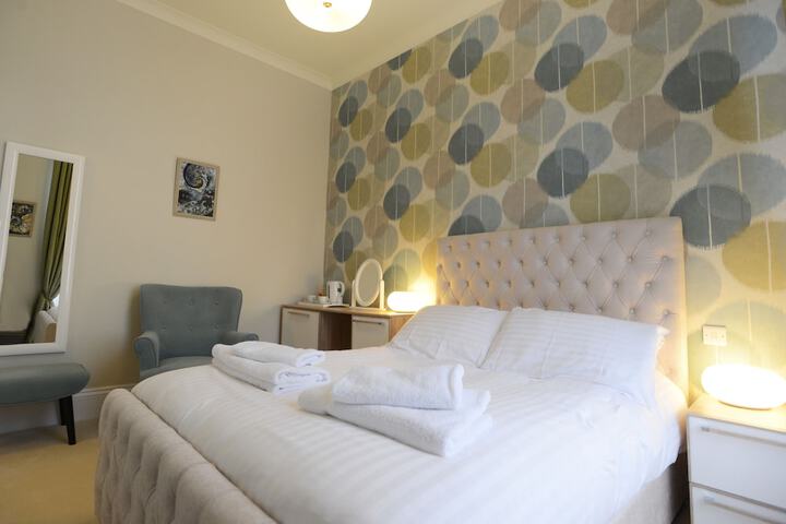 Room 42 of 118