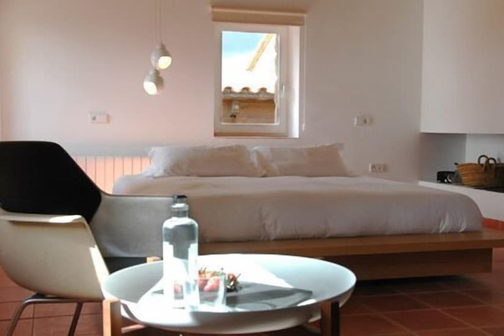 Room 5 of 42