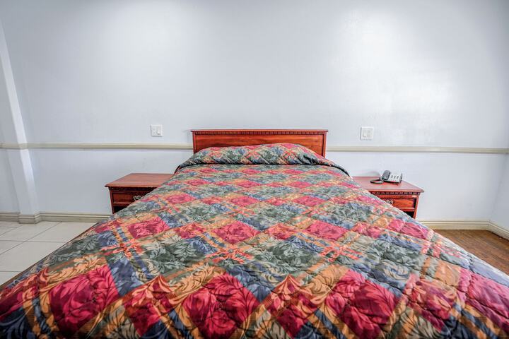 Room 14 of 37