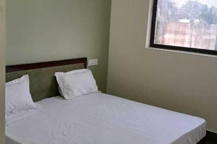 Room 7 of 19