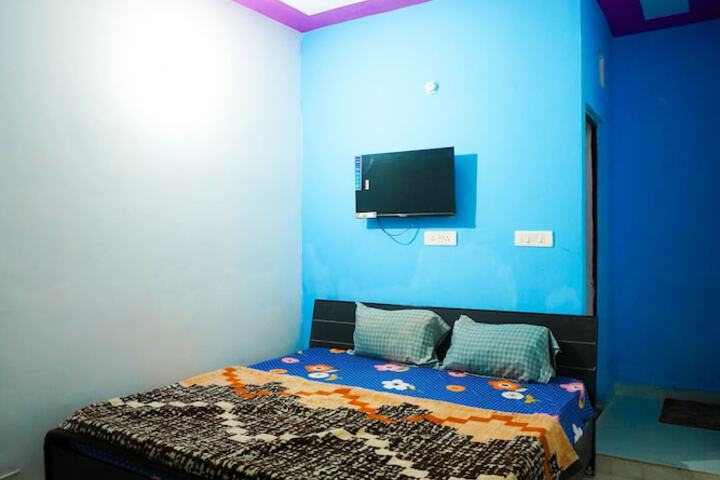 Room 16 of 27
