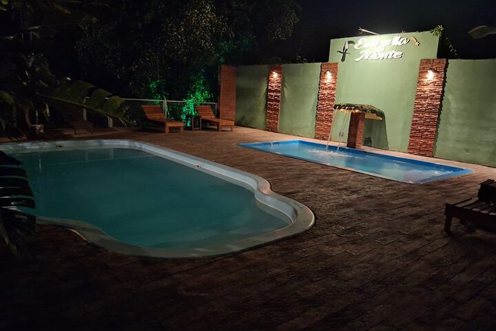 Pool 41 of 60