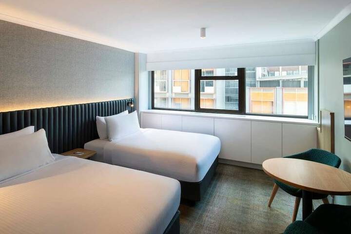 Room 45 of 111