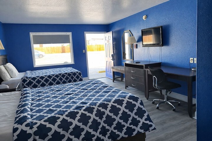 Room 14 of 42