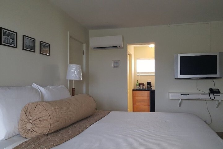 Room 229 of 695