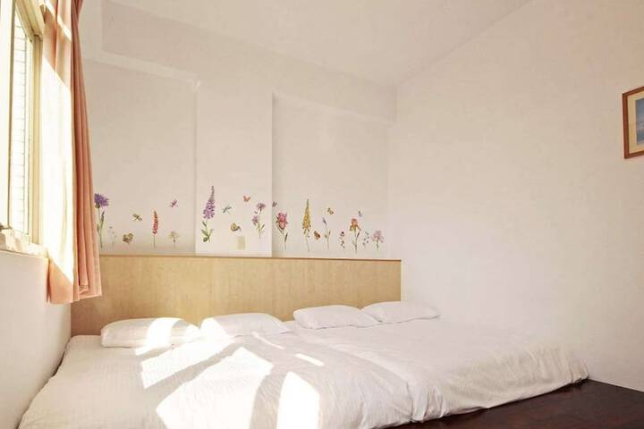 Room 8 of 20