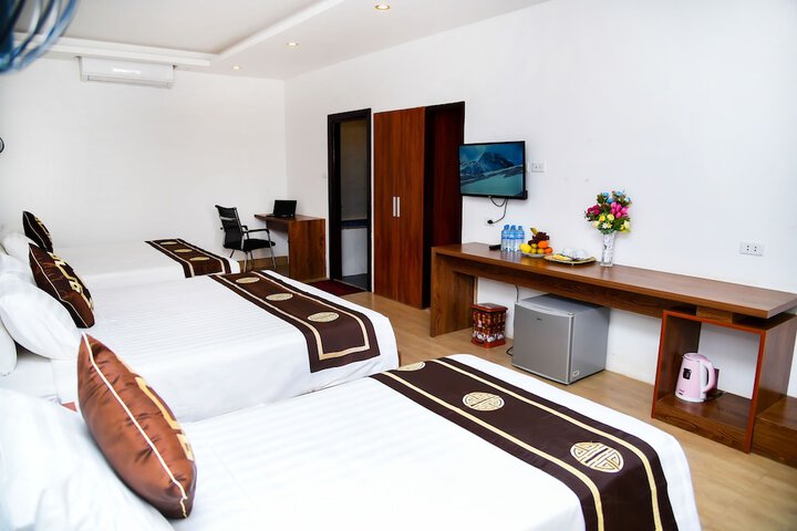 Room 5 of 59