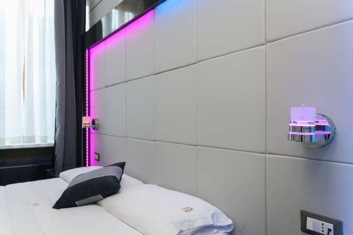 Room 10 of 63