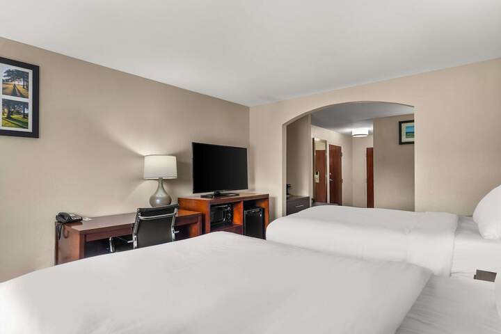 2 Double Beds (2 of 9)
