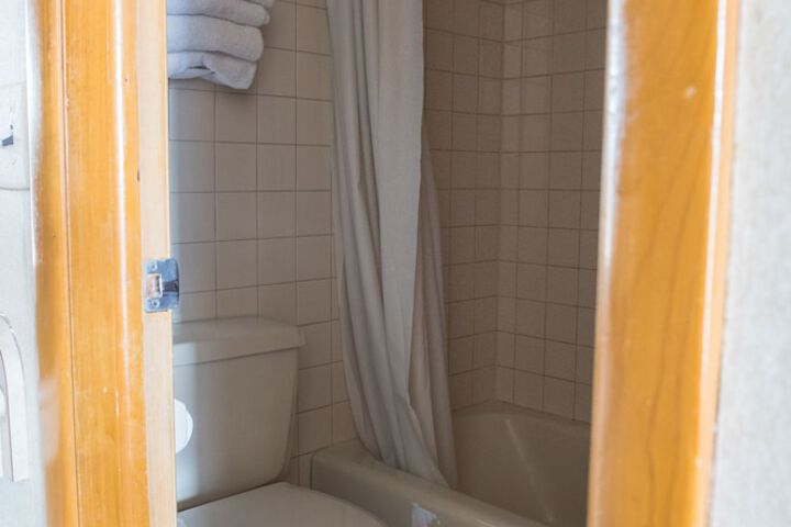 Room 12 of 26