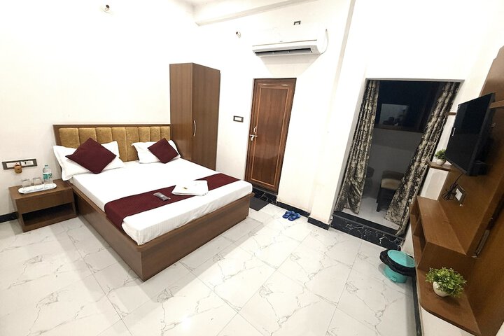 Room 27 of 71
