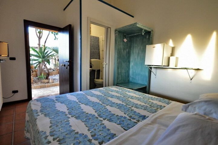 Room 7 of 39