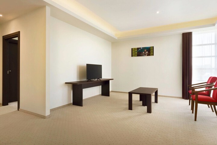Room 19 of 62