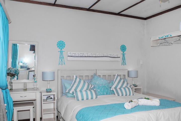 Room 42 of 188