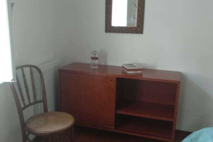 Room 17 of 33