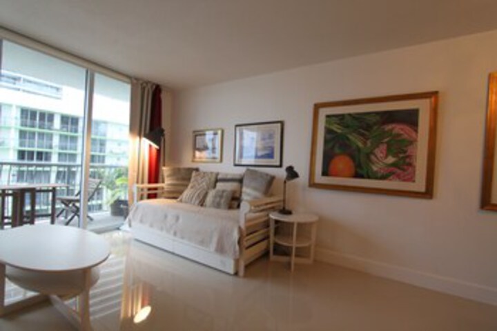 Room 83 of 263