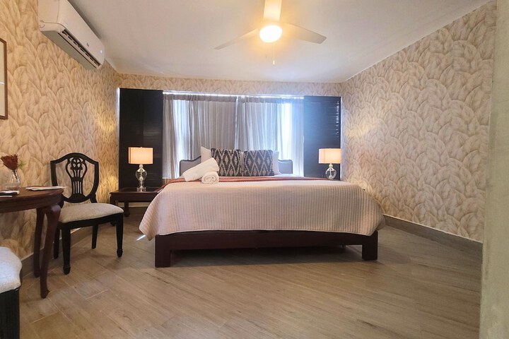Room 21 of 52