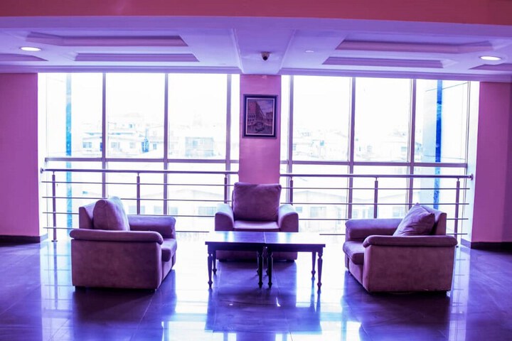 Hotel Interior 4 of 38