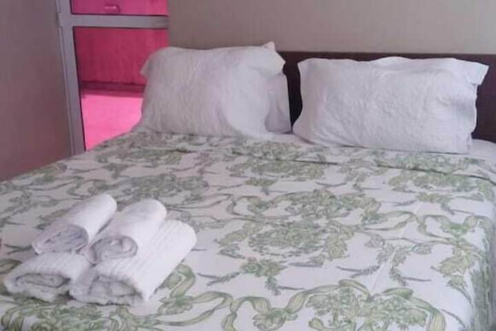 Room 5 of 32