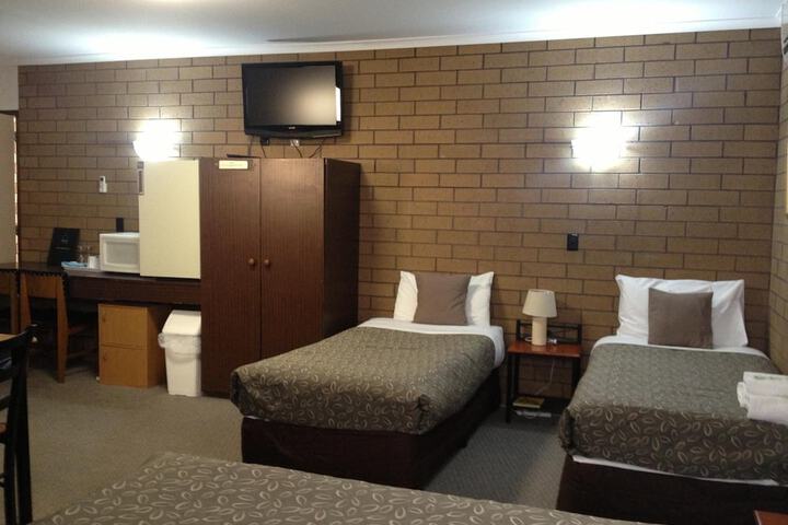 Room 13 of 41