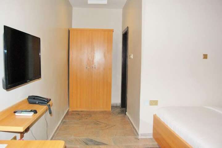 Room 12 of 59