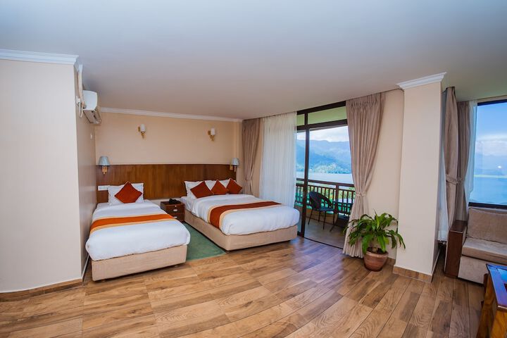 Room 42 of 92