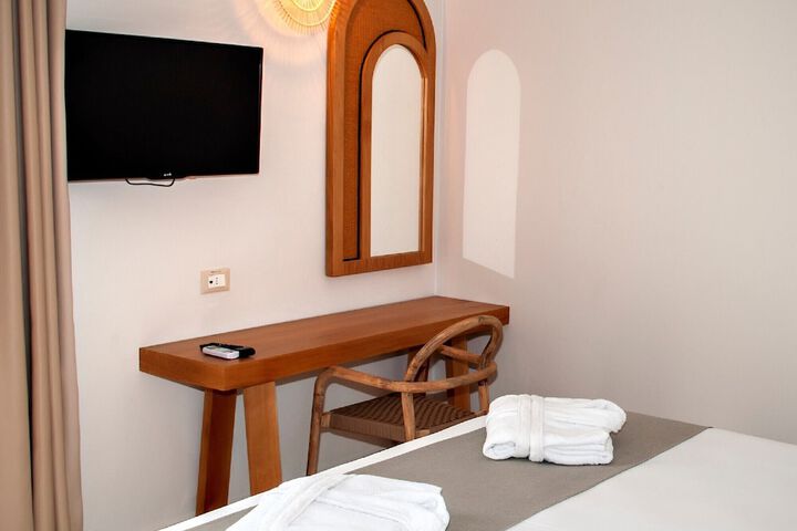 Room 7 of 20