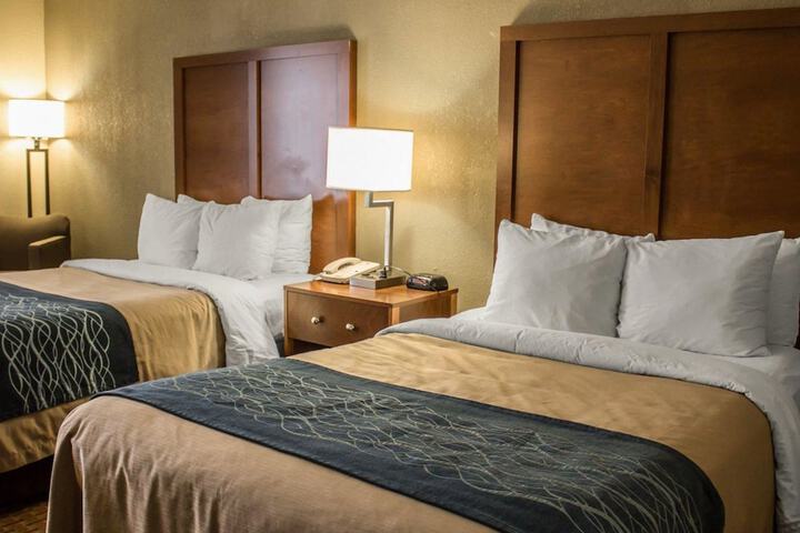 Double Accessible King Size Bed (5 of 7)