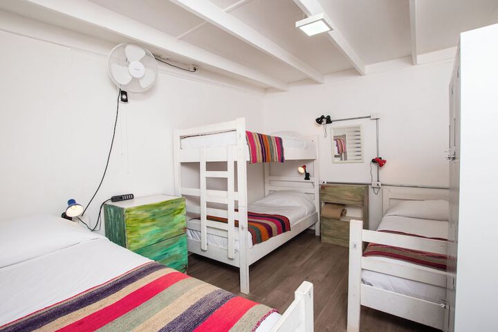 Room 19 of 37