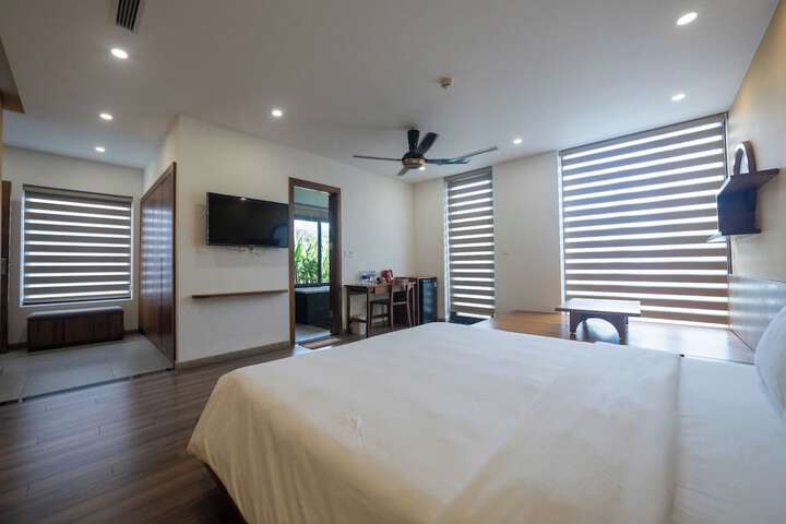 Room 20 of 29