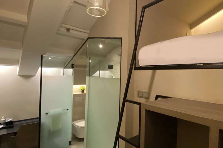 Room 8 of 56