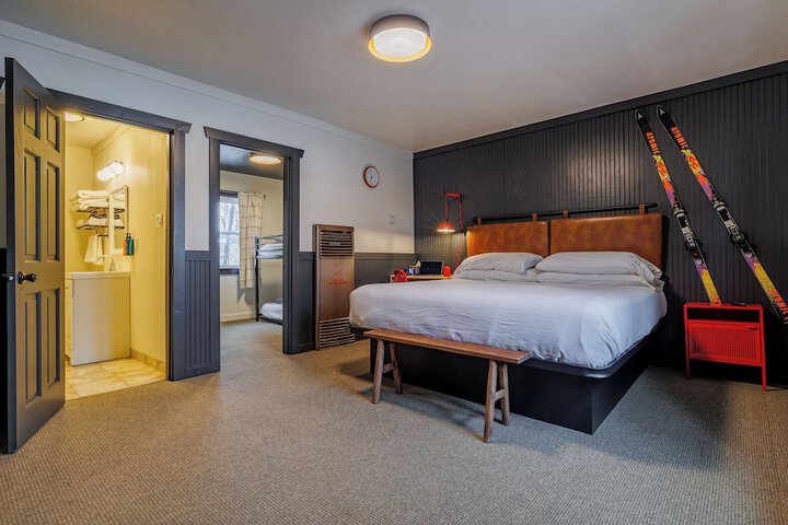 Room 10 of 60