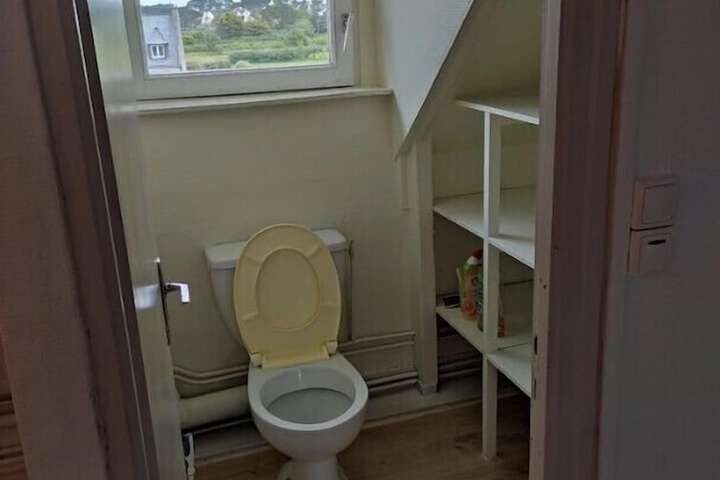 Room 66 of 92