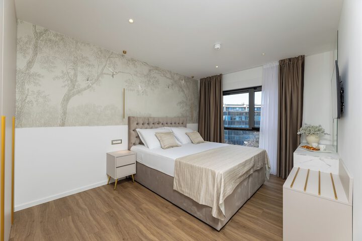 Room 20 of 71