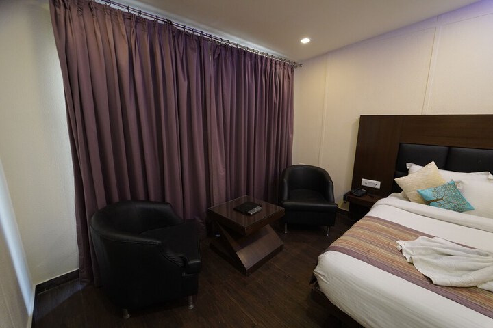 Room 5 of 31