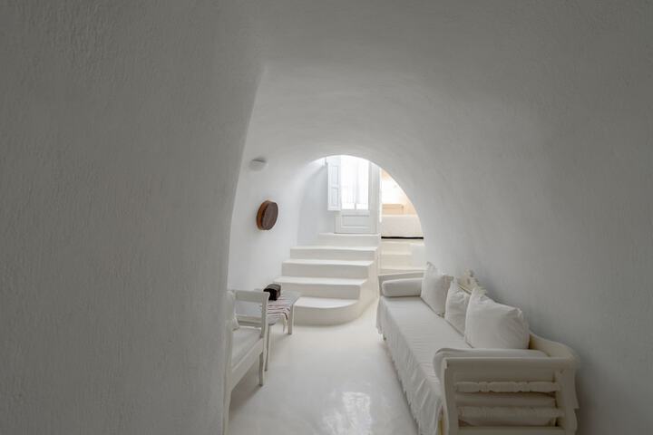 Room 13 of 28