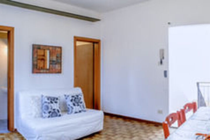 Room 145 of 160
