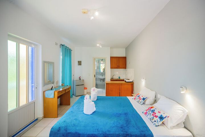 Room 5 of 40