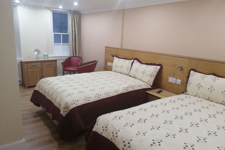 Room 36 of 77
