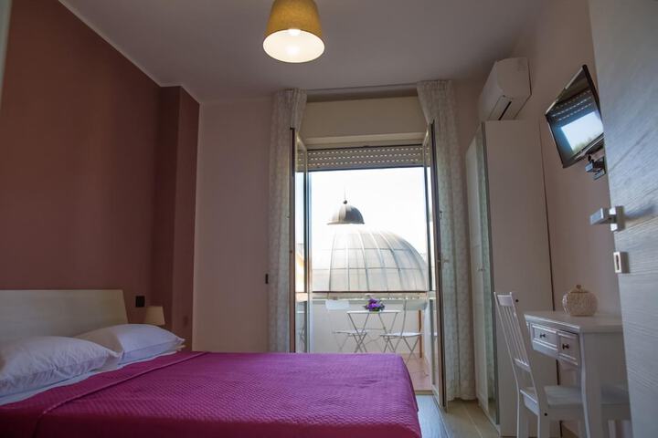 Room 13 of 73
