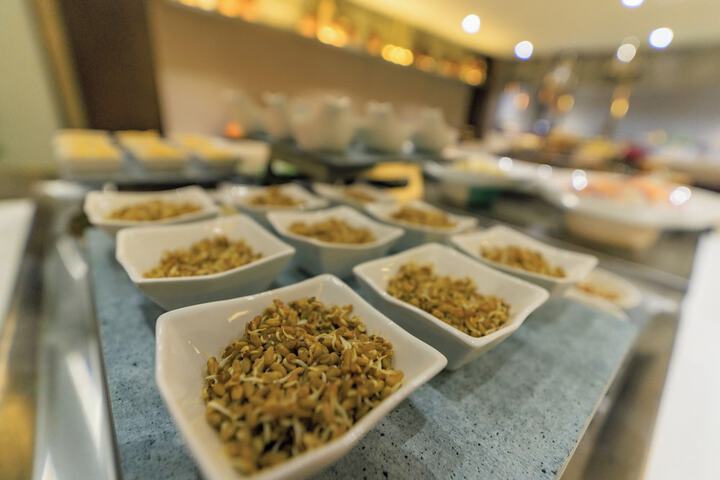 Dining 49 of 59