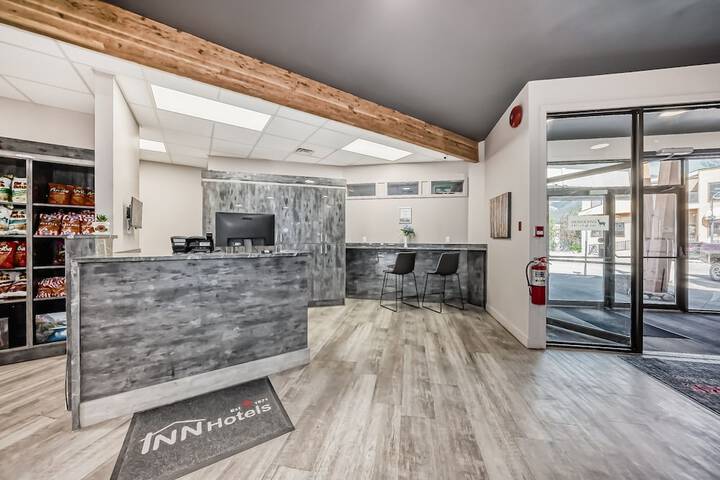 Hotel Interior 3 of 17