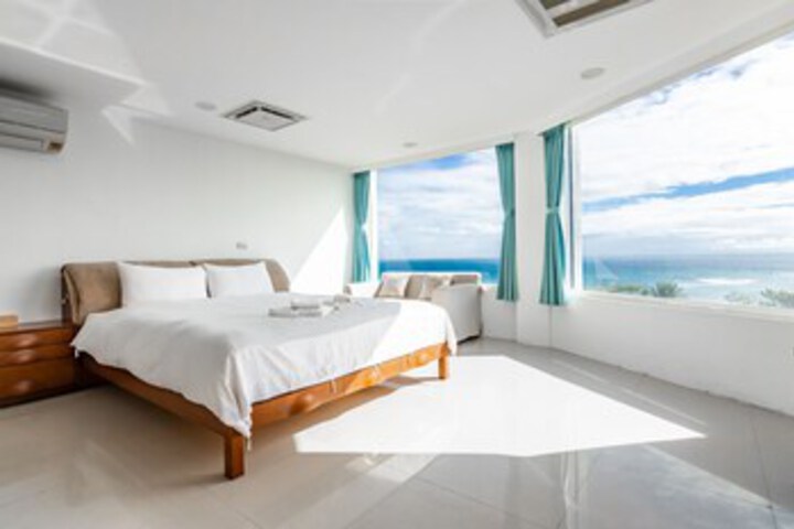 Room 44 of 87