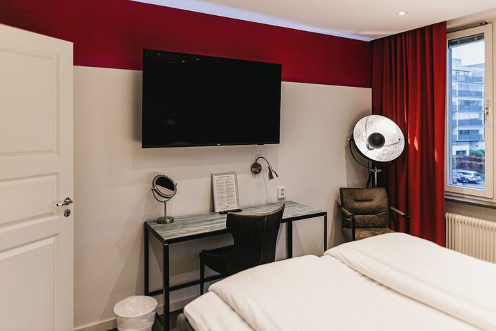 Room 48 of 72