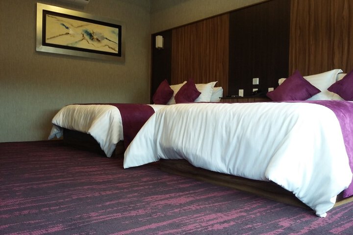 Room 13 of 92