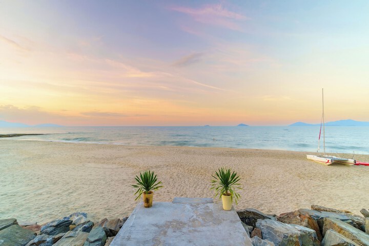 Beach 144 of 176