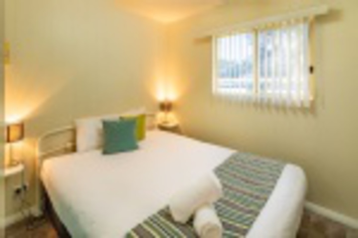 Room 221 of 792